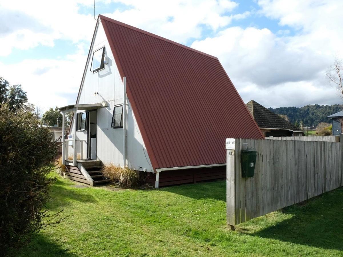 Central Ski Chalet - Ohakune Holiday Home Екстериор снимка