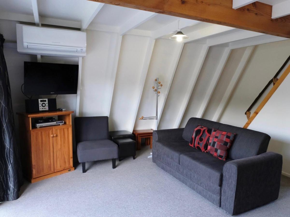 Central Ski Chalet - Ohakune Holiday Home Екстериор снимка